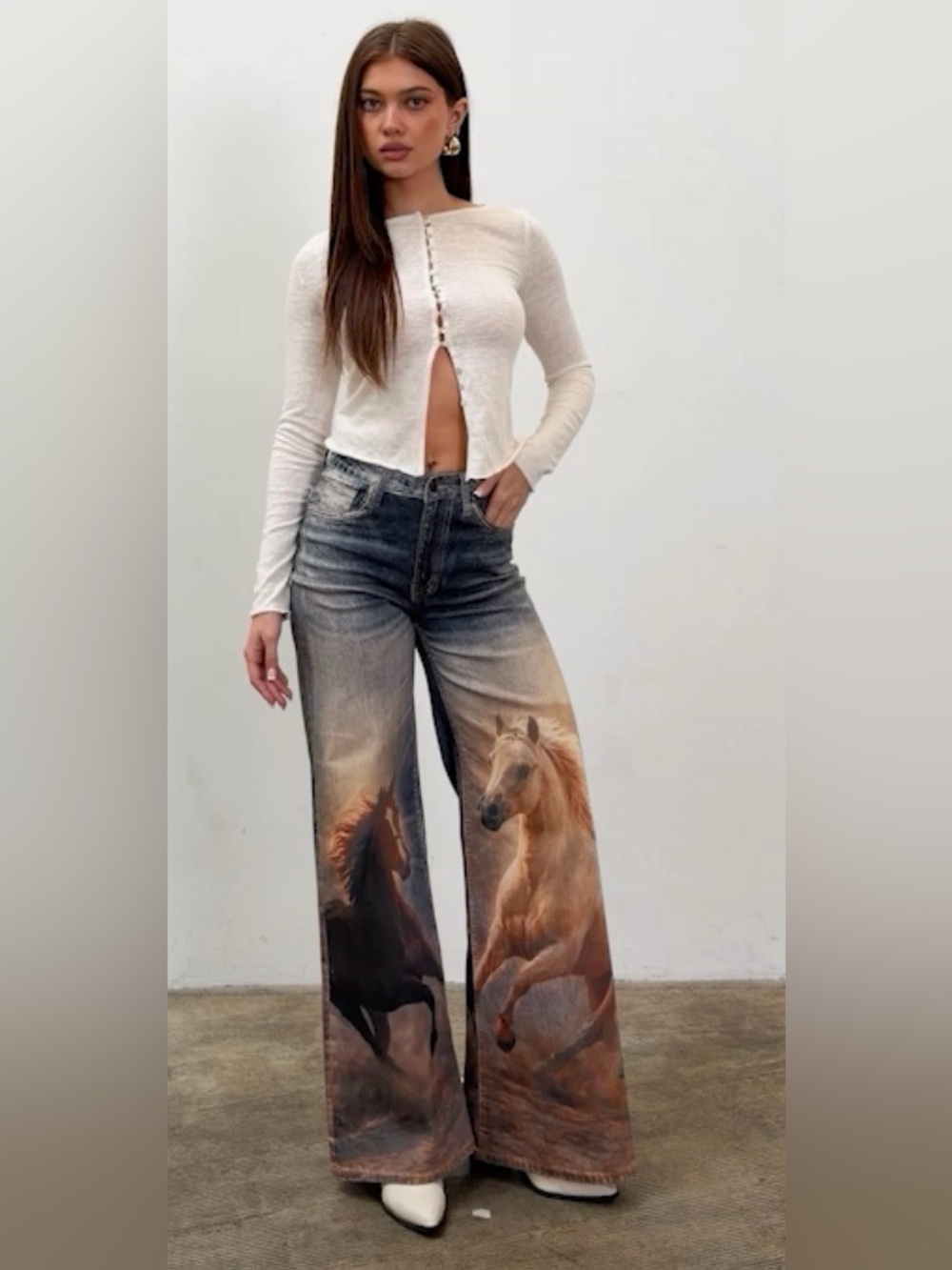 Vibrant WHITE HORSE DIGITAL PRINT WIDE LEG
JEANS - Picture 3 of 6